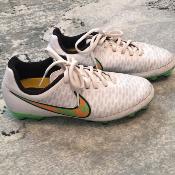 magista size 4